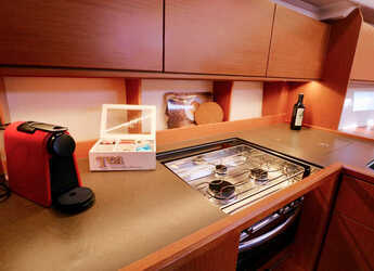 Rent a sailboat in Marina Kastela - Bavaria C50 Holiday - 5 cab.