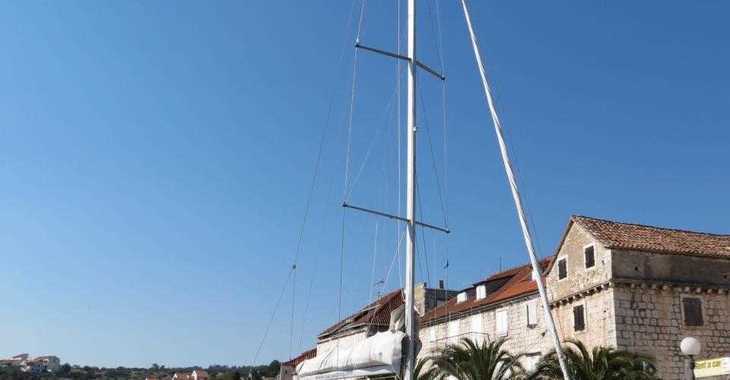 Rent a sailboat in Marina Kastela - Hanse 470