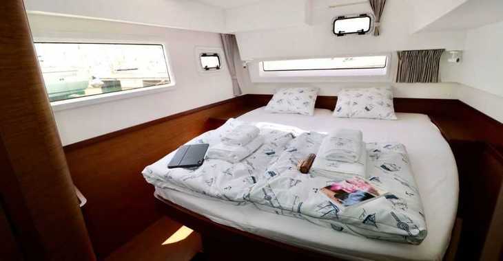 Rent a catamaran in Marina Kastela - Lagoon 42 - 4 + 2 cab.
