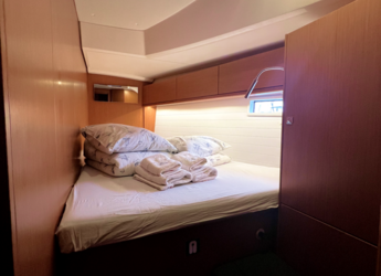 Rent a sailboat in Marina Kastela - Bavaria Cruiser 46 - 4 cab.