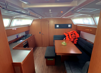 Rent a sailboat in Marina Kastela - Bavaria Cruiser 46 - 4 cab.