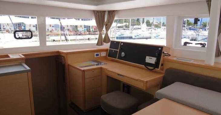Louer catamaran à Marina Kastela - Lagoon 450 - 4 + 1 cab.