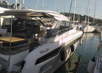 Rent a yacht in Kornati Marina - Bavaria S40 HT