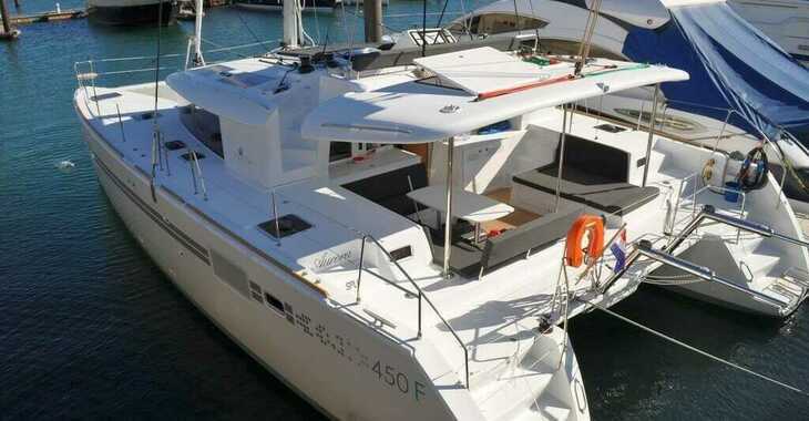 Rent a catamaran in Port of Santa Eulària  - Lagoon 450  Fly