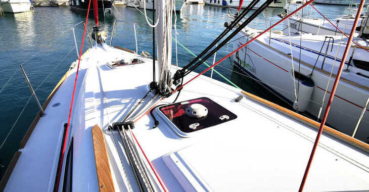 Rent a sailboat in Marina Novi - Sun Odyssey 33i