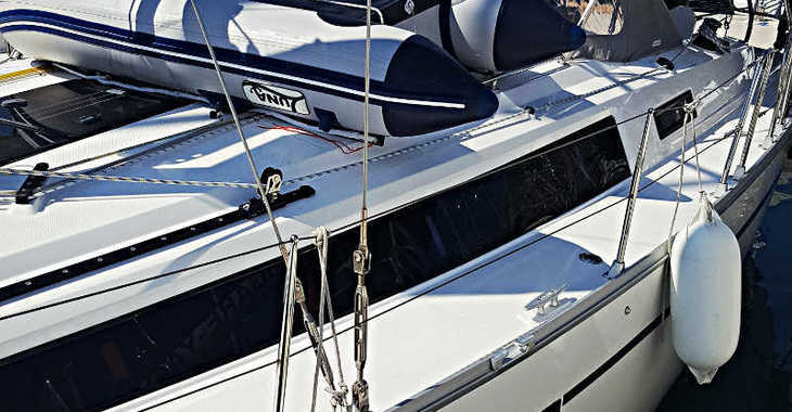 Rent a sailboat in Marina Novi - Bavaria Cruiser 37