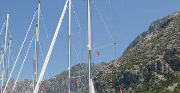 Chartern Sie segelboot in Porto Montenegro - Oceanis 48 (5 cabins)