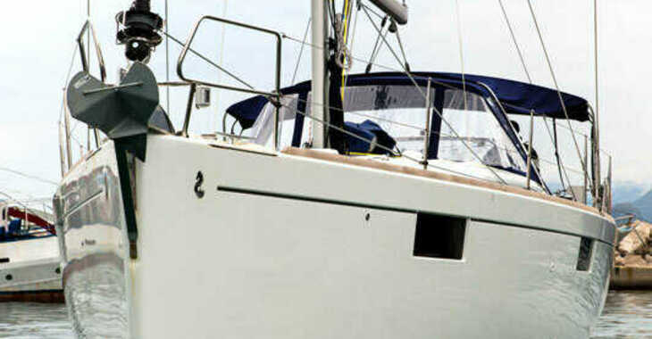 Rent a sailboat in Porto Montenegro - Oceanis 48 (4 cabins)