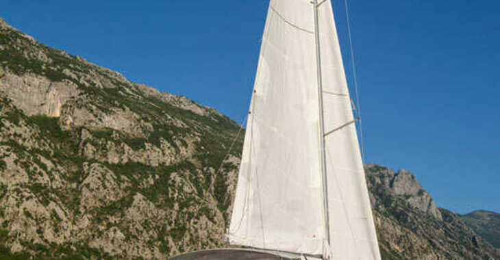 Rent a sailboat in Porto Montenegro - Oceanis 45 (3 cabins)