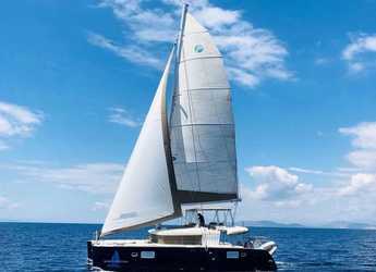 Rent a catamaran in Santorini - Lagoon 450