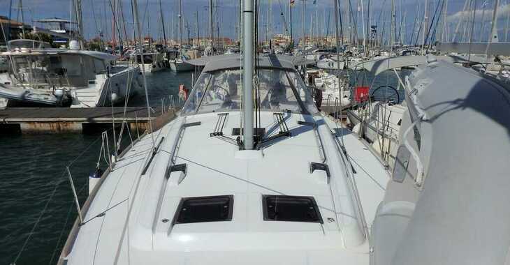 Rent a sailboat in D-Marin Lefkas Marina - Oceanis 48