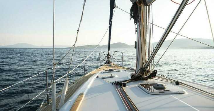 Rent a sailboat in Volos - Sun Odyssey 42 i