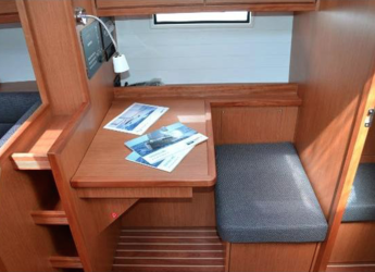 Chartern Sie segelboot in Sami - Bavaria Cruiser 40