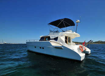 Rent a yacht in Punta Nuraghe - Maryland 37