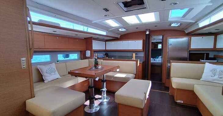 Chartern Sie segelboot in Marina di Portisco - Dufour 530 Owner's Version
