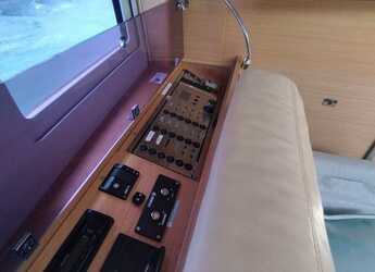 Rent a sailboat in Punta Nuraghe - Dufour 520 GL