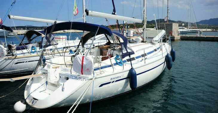 Rent a sailboat in Punta Nuraghe - Bavaria 38