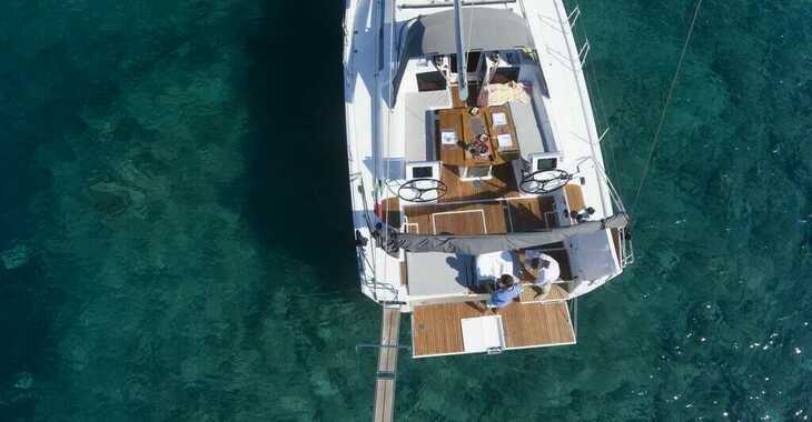 Chartern Sie segelboot in Punta Nuraghe - Dufour 56 Exclusive
