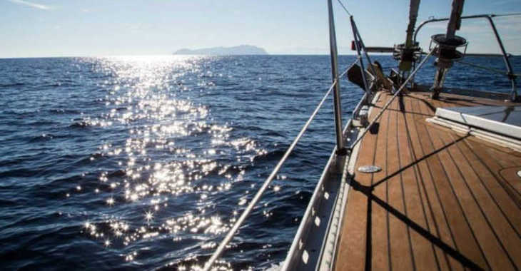 Rent a sailboat in Circolo nautico Livorno - Sun Odyssey 51