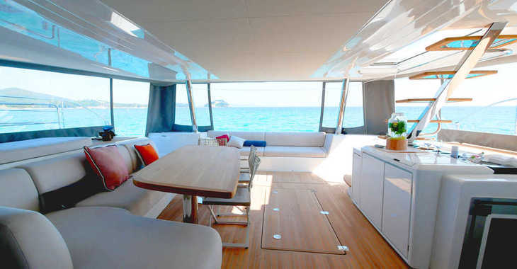 Rent a catamaran in Naviera Balear - Lagoon Sixty 5