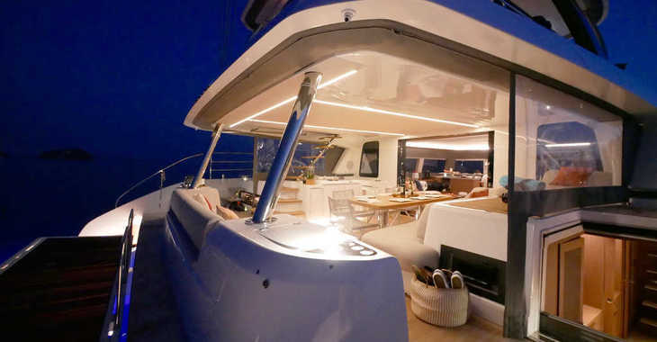 Alquilar catamarán en Naviera Balear - Lagoon Sixty 5