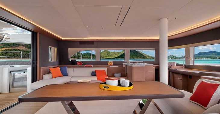 Rent a catamaran in Naviera Balear - Lagoon Sixty 5