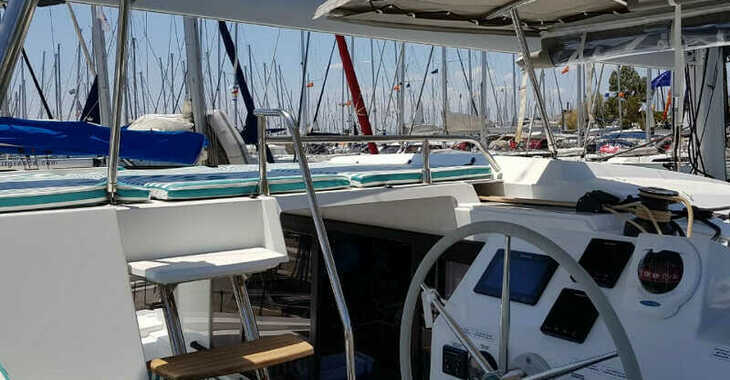 Alquilar catamarán en Marina Gouvia - Astréa 42