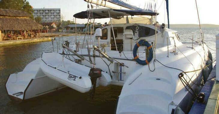Rent a catamaran in Marina Marlin - Bahia 46