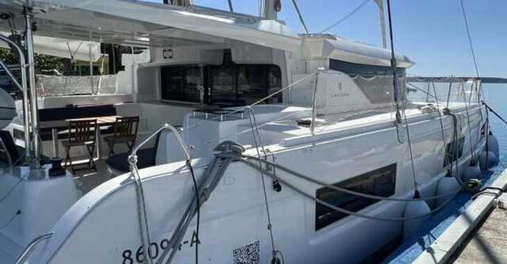 Rent a catamaran in Marina Marlin - Lagoon 46 