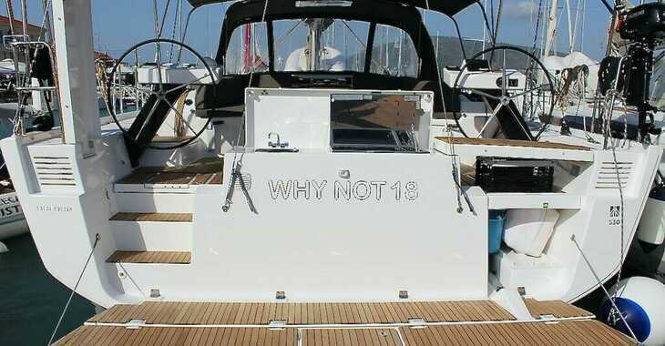 Rent a sailboat in Lefkas Marina - Dufour 530