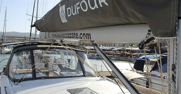 Chartern Sie segelboot in Lefkas Hafen - Dufour 530