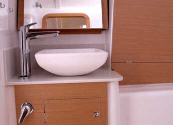 Rent a sailboat in D-Marin Lefkas Marina - Dufour 390 Grand Large