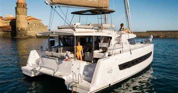 Rent a catamaran in Porto Olbia - Bali 4.6