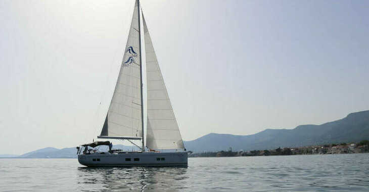 Rent a sailboat in Marina Baotić - Hanse 548