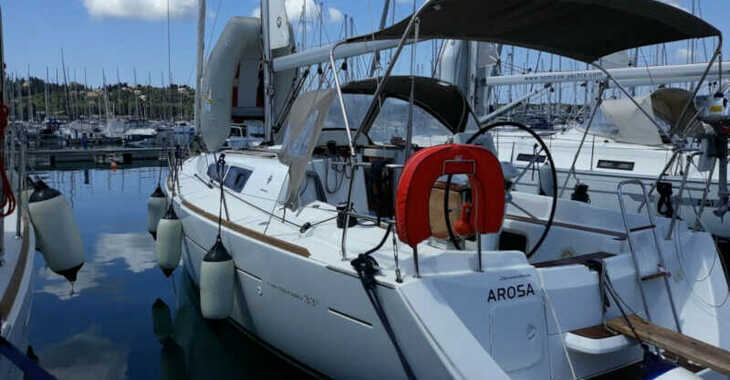 Chartern Sie segelboot in Marina Gouvia - Sun Odyssey 33i