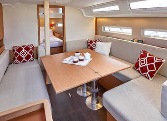 Louer voilier à Marina Gouvia - Sun Odyssey 410