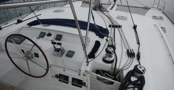 Rent a catamaran in Marina d'Arechi - Lagoon 440