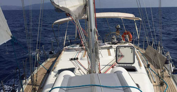 Rent a sailboat in Marina d'Arechi - Sun Odyssey 43 