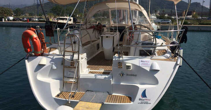 Chartern Sie segelboot in Marina d'Arechi - Sun Odyssey 43 