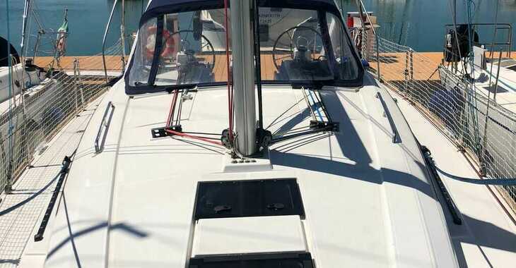 Rent a sailboat in Marina d'Arechi - Oceanis 38