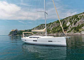 Rent a sailboat in Nidri Marine - Dufour 412 Grand Large