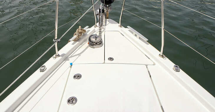 Rent a sailboat in Porto Olbia - Oceanis 46.1