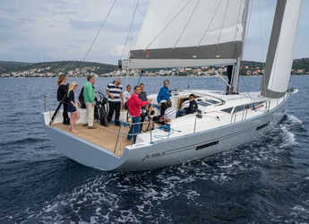 Rent a sailboat in Porto Lotti  - More 55