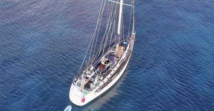 Rent a sailboat in Gaeta - CNB 64