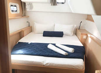 Chartern Sie katamaran in Marina di Villa Igiea - Lagoon 450  Fly (A/C-Generator-Watermaker-SolarPanel)