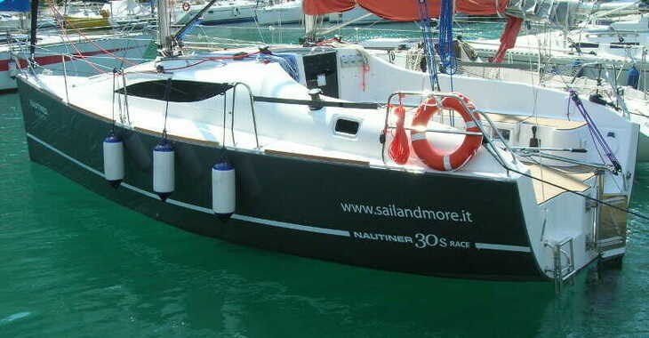 Rent a sailboat in Marina di Navene - Nautiner 30S Race