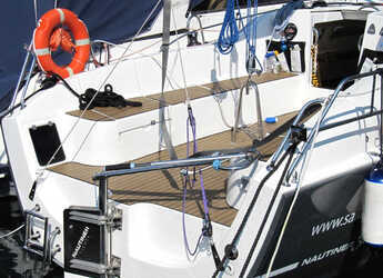 Rent a sailboat in Marina di Navene - Nautiner 30S Race