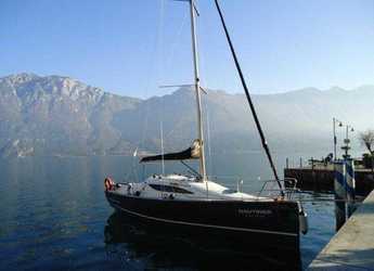 Rent a sailboat in Marina di Navene - Nautiner 30S Race