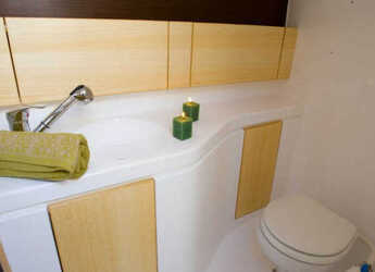 Rent a sailboat in Marina di Navene - Nautiner 30S Race