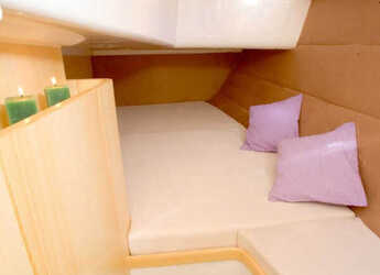 Rent a sailboat in Marina di Navene - Nautiner 30S Race